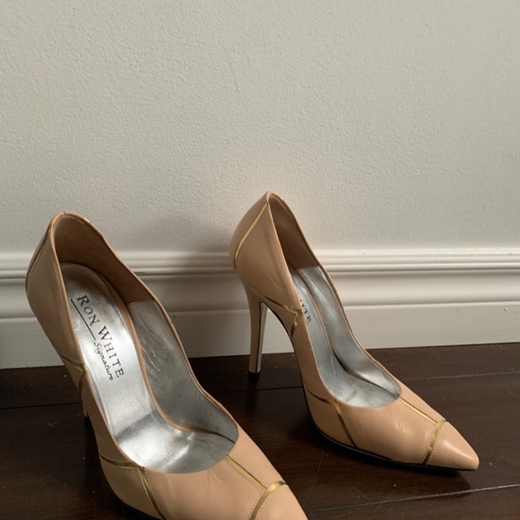 Ron White Blush and Gold Pumps - Picture 6 of 6